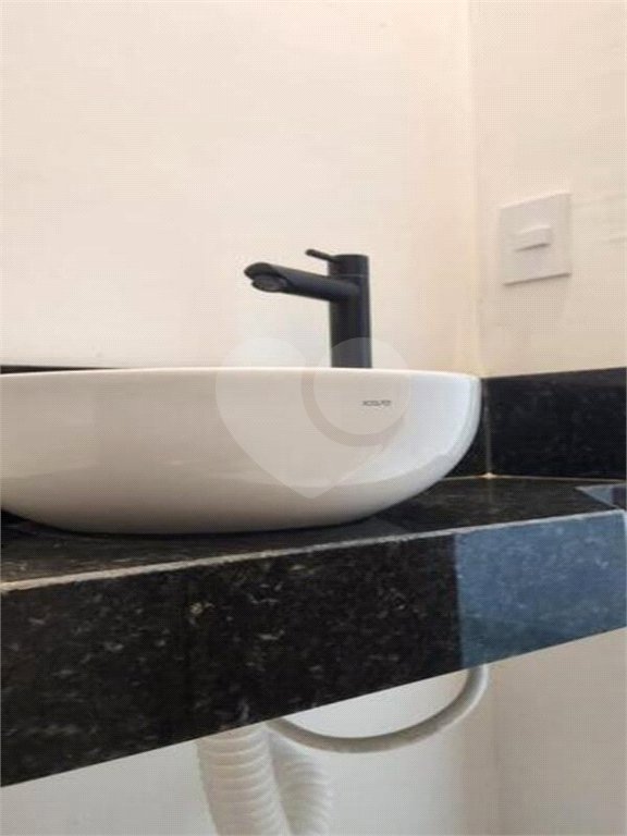 Casa à venda com 2 suítes, no condomínio Residencial Oliveira, São Paulo - SP