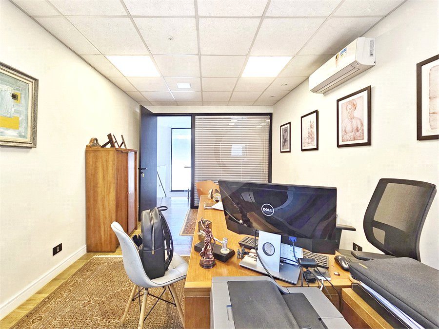 Sobrado à venda ou para alugar com 1 quarto em Campo Belo, São Paulo, SP