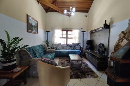 Casa à venda com 3 quartos, sendo 1 suíte, em Parque dos Cafezais IV, Itupeva, SP
