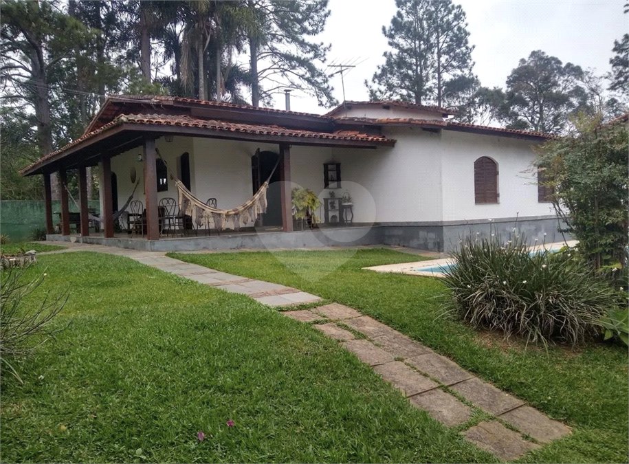 Terreno à venda com 6 quartos no condomínio Quinta dos Lagos, Cotia - SP
