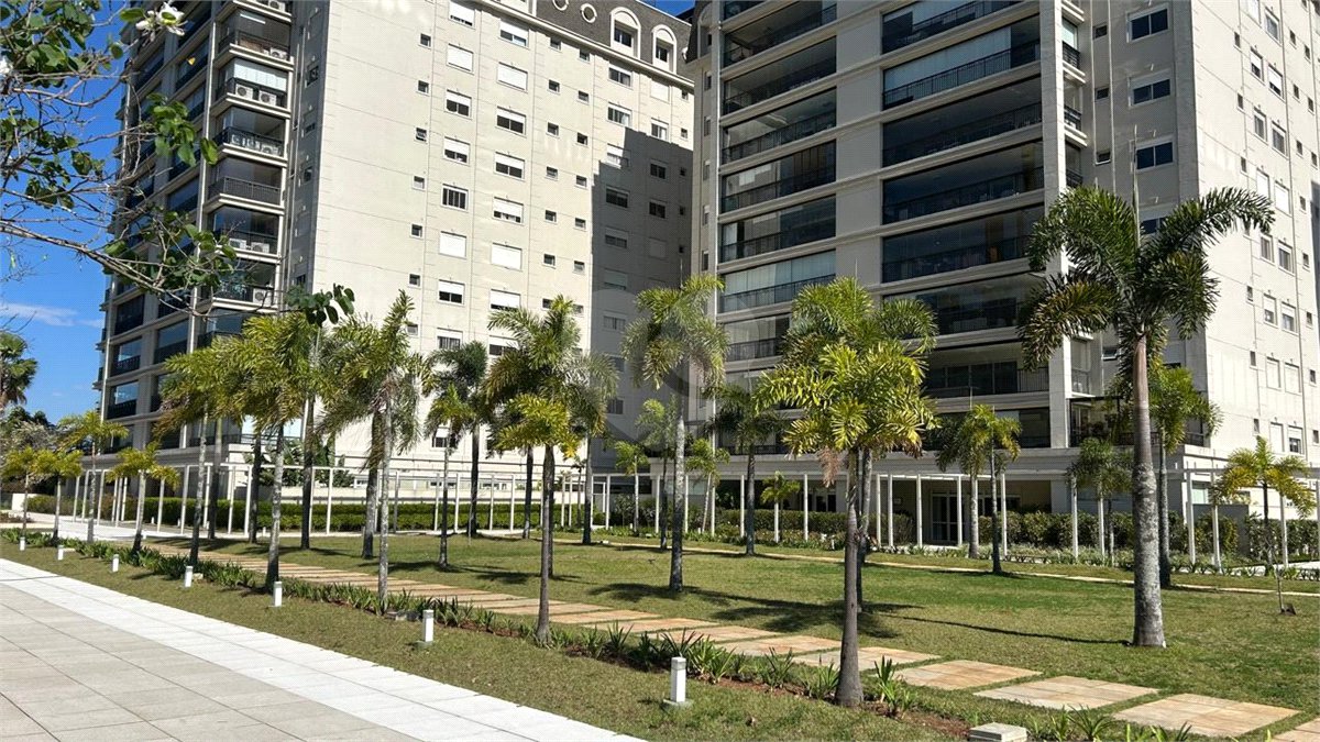 Apartamento para alugar com 3 suítes em Santana, São Paulo, SP