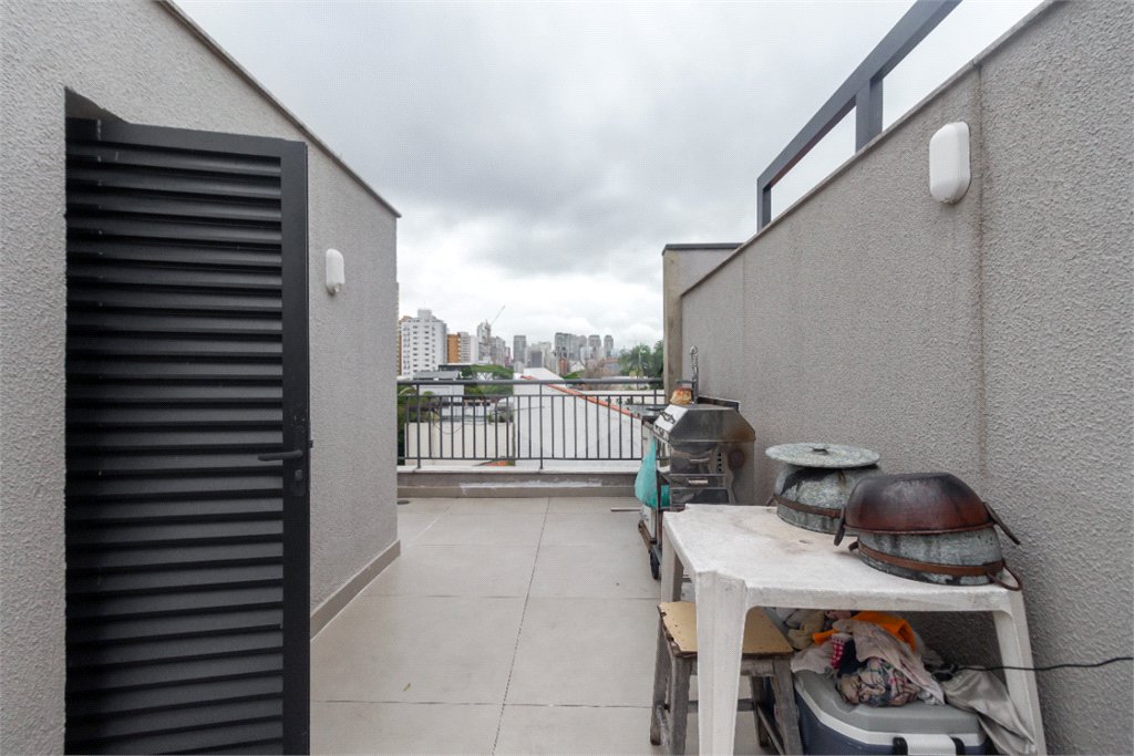 Casa à venda com 2 quartos, sendo 1 suíte, no condomínio Vloft, São Paulo - SP