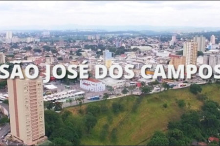 Casa à venda com 4 suítes no condomínio Monaco, São José dos Campos - SP