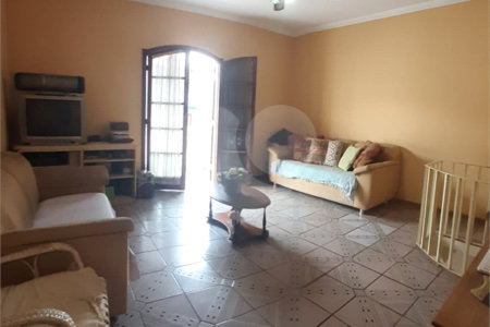 Sobrado à venda com 4 quartos, sendo 1 suíte, em Rancho Grande, Itu, SP
