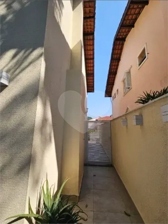 Casa à venda com 3 quartos, sendo 2 suítes, no condomínio Vila Borghese, São Paulo - SP