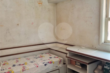 Casa à venda com 5 quartos, sendo 3 suítes, em Vila Nova Caledônia, São Paulo, SP