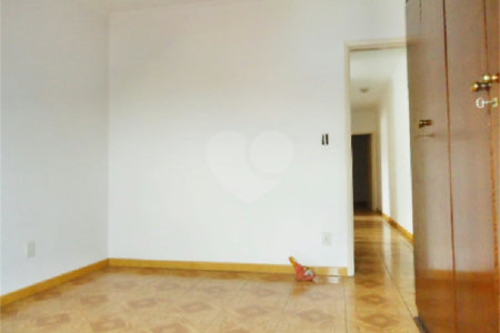 Sobrado à venda com 3 quartos em Vila Gustavo, São Paulo, SP