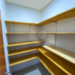 Casa com alto padrão de acabamento para venda no Condomínio Montreal.