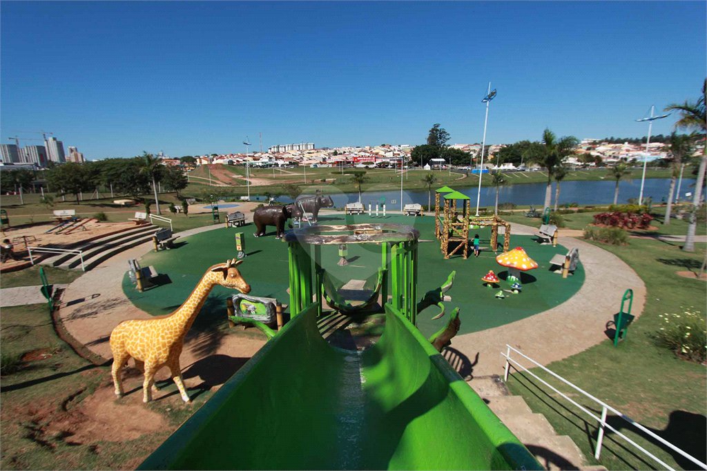 Casa à venda com 2 quartos, sendo 1 suíte, no condomínio Residencial Villaggio Gênova, Indaiatuba - SP