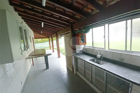 Casa a Venda no Condomínio Vista Alegre - Café em Vinhedo/SP