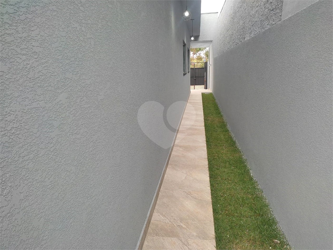 Casa à venda com 3 quartos, sendo 1 suíte,  em Loteamento Parque Residencial Serras de Atibaia II, Atibaia, SP
