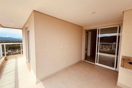 Apartamento com Varanda Gourmet em Condomínio Clube na Enseada – 2 Dormitórios