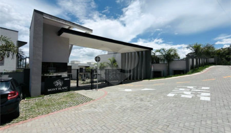 Casa à venda ou para alugar com 3 suítes em Caixa D´água, Vinhedo, SP