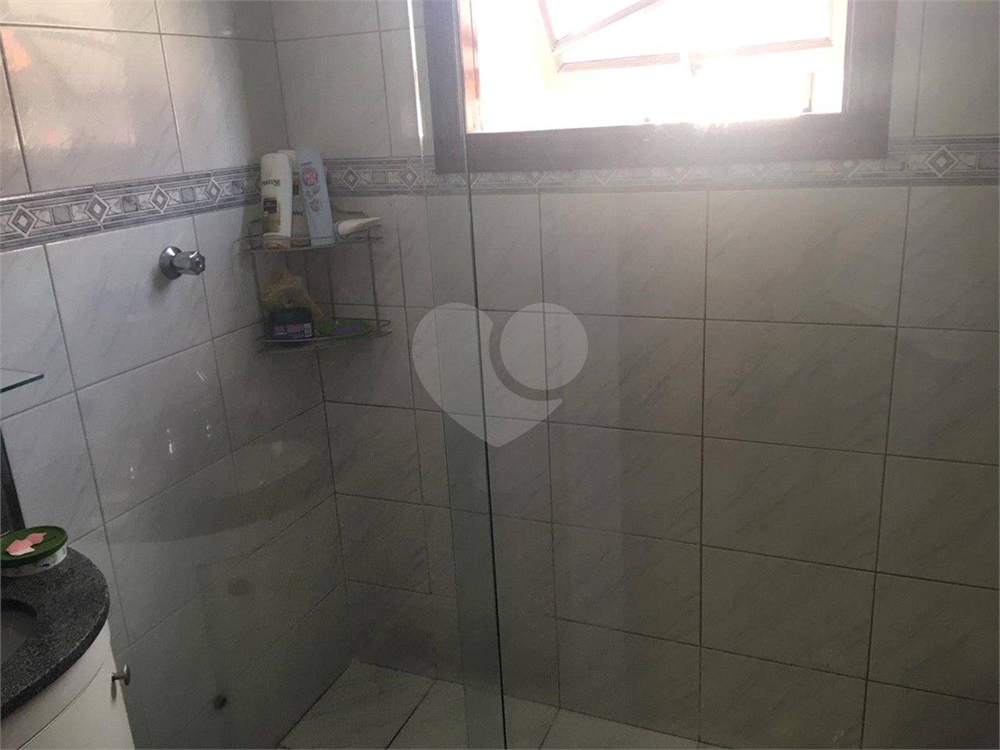 Casa à venda com 3 quartos, sendo 1 suíte, no condomínio Morada de Itapuã, São Paulo - SP