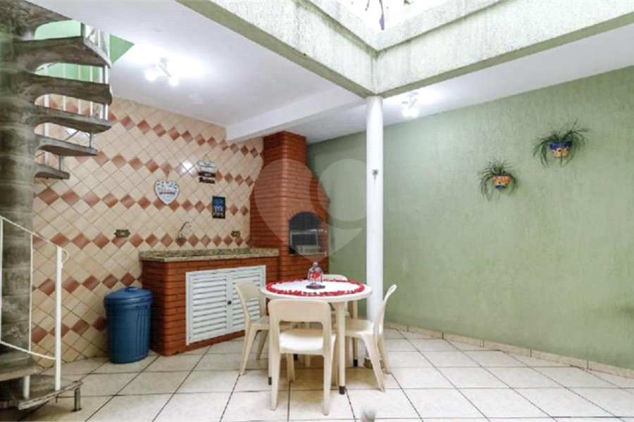 Sobrado à venda com 3 quartos, sendo 1 suíte, em Horto, São Paulo, SP