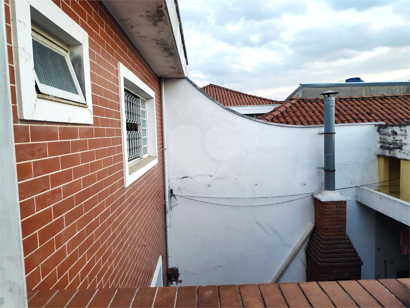 Casa à venda com 3 quartos, sendo 1 suíte, em Vila Nivi, São Paulo, SP
