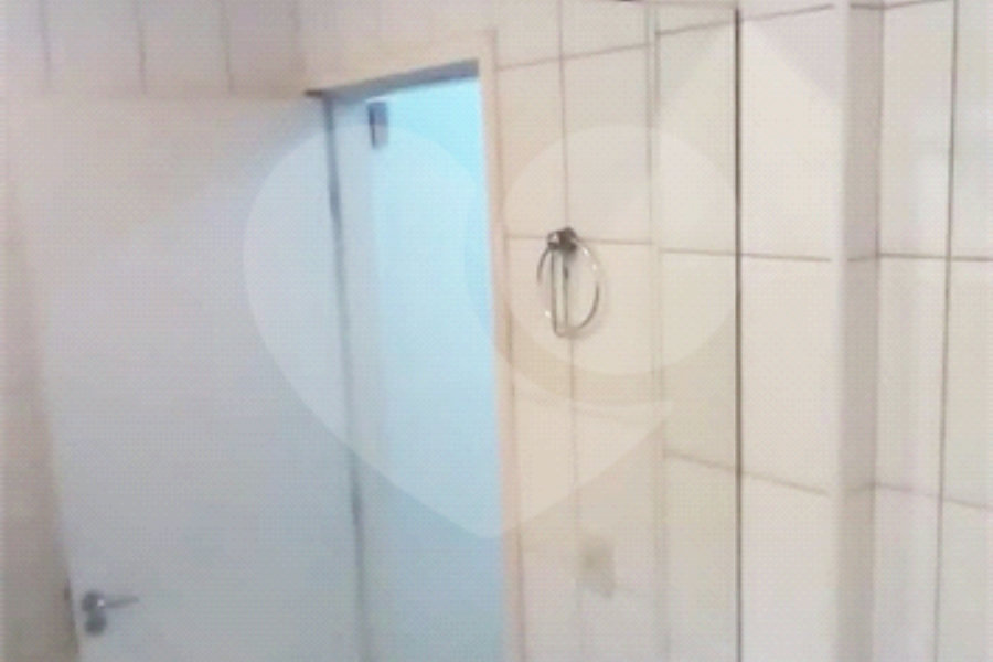 Casa à venda com 4 quartos, sendo 1 suíte, em Santana, São Paulo, SP