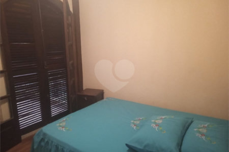 Chácara à venda com 7 quartos, sendo 3 suítes, em Saboó, São Roque, SP