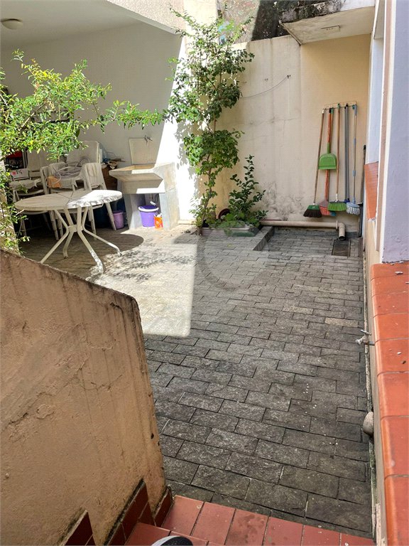 Sobrado à venda com 3 quartos, sendo 1 suíte, em Campo Belo, São Paulo, SP