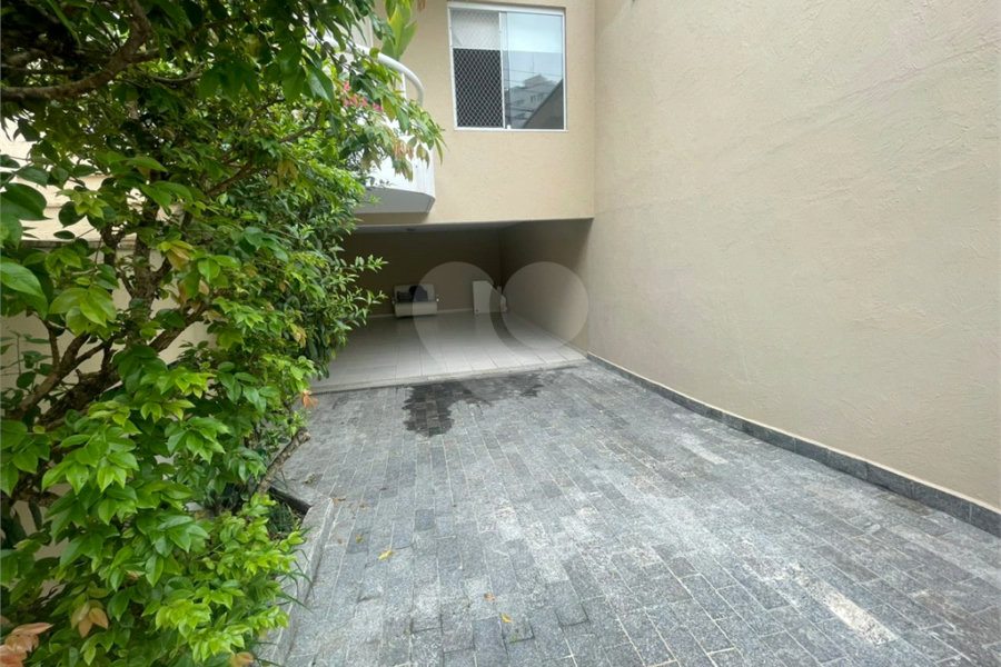 Casa à venda com 4 quartos, sendo 2 suítes, no condomínio Narandiba 23, São Paulo - SP
