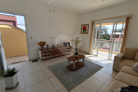 Casa à venda com 3 quartos, sendo 1 suíte,  em Loteamento Jardim do Sol (mailasqui), São Roque, SP