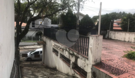 Casa à venda com 5 quartos em Bela Aliança, São Paulo, SP