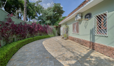 Casa Térrea à venda com 3 suítes em Granja Julieta, São Paulo, SP