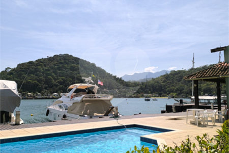 Apartamento à venda com 1 suíte em Ponta da Cruz, Angra dos Reis, RJ