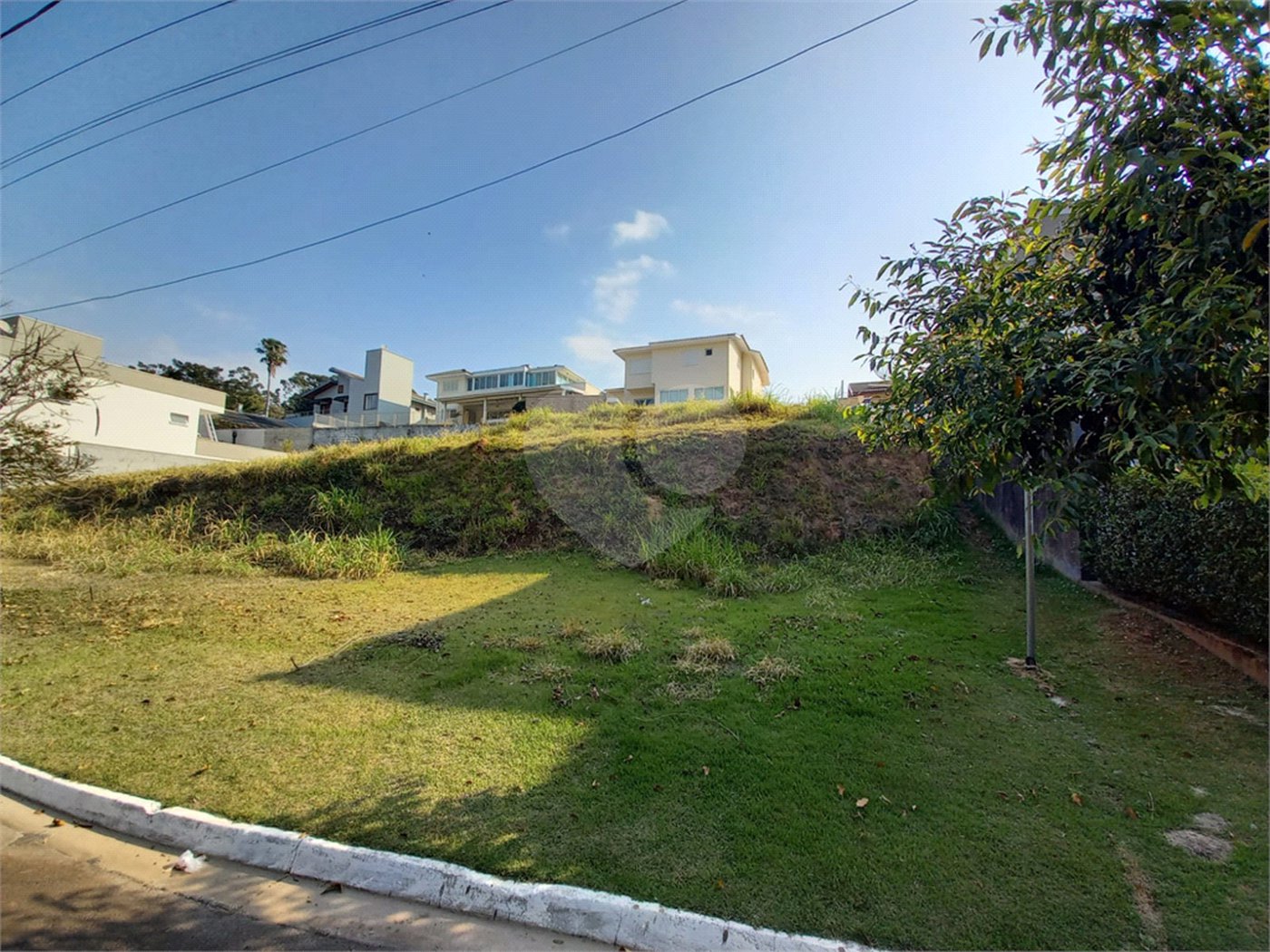 Terreno à venda em Rainha, Louveira, SP