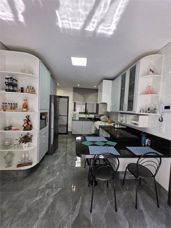 Casa Térrea à venda com 4 quartos, sendo 2 suítes, em Vila Avaí, Indaiatuba, SP