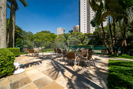 Apartamento à venda ou para alugar com 4 suítes em Alto da Boa Vista, São Paulo, SP