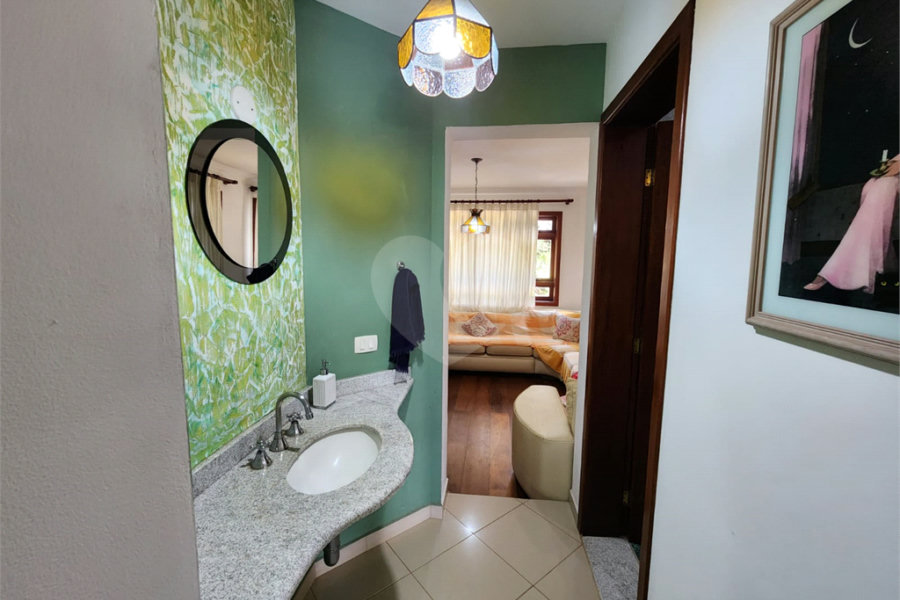 Casa à venda com 5 suítes no condomínio Suíça da Cantareira, Mairiporã - SP