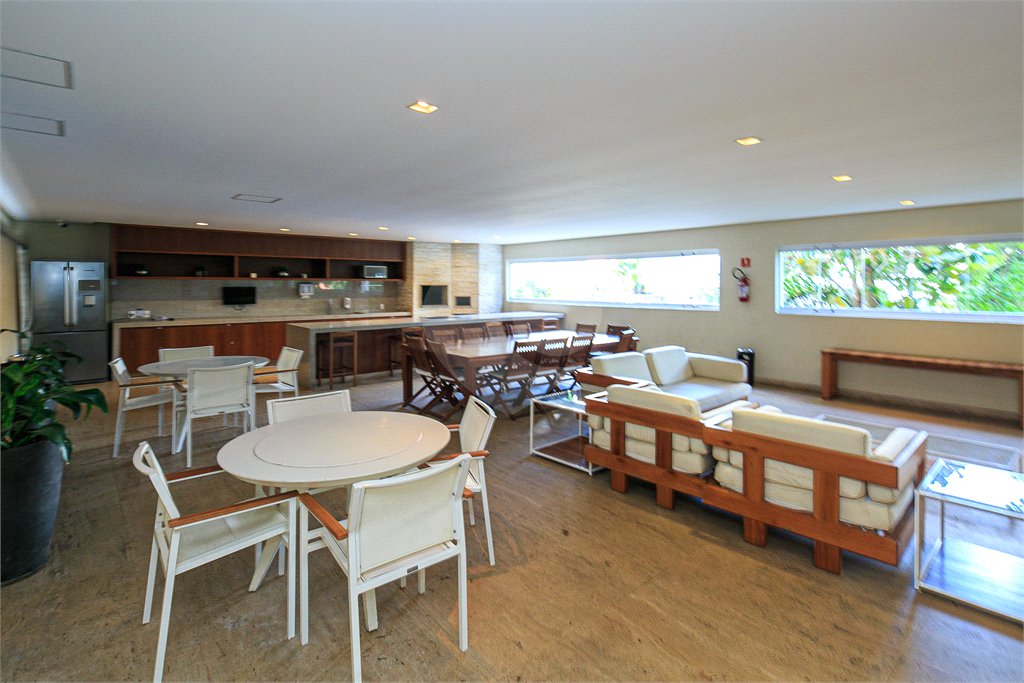 Apartamento à venda com 3 suítes em Brooklin, São Paulo, SP