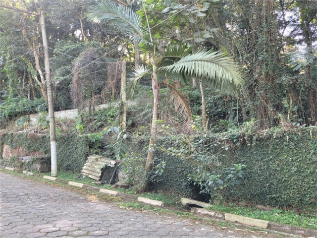 Terreno à venda no condomínio Parque Imperial da Cantareira, Mairiporã - SP