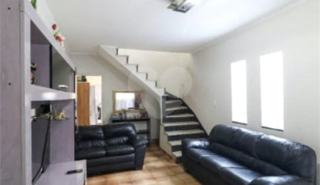 Sobrado à venda com 3 quartos, sendo 1 suíte,  em Vila Constança, São Paulo, SP