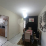 Casa à venda com 2 quartos em Cambuí, Itapetininga, SP