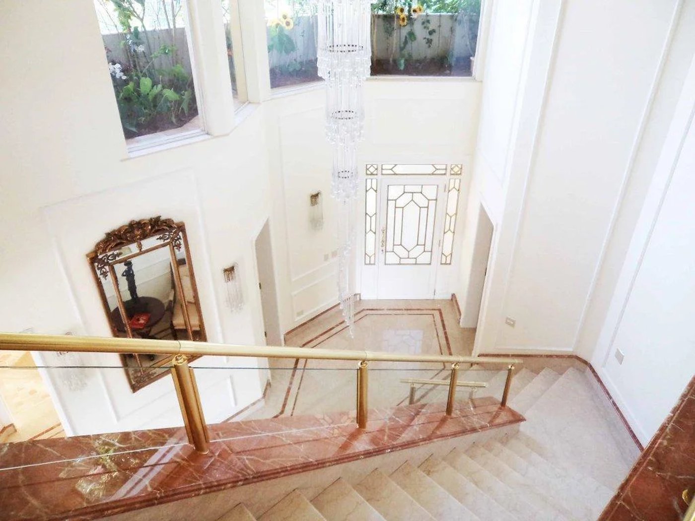 Casa à venda com 5 suítes em Jardim Leonor, São Paulo, SP