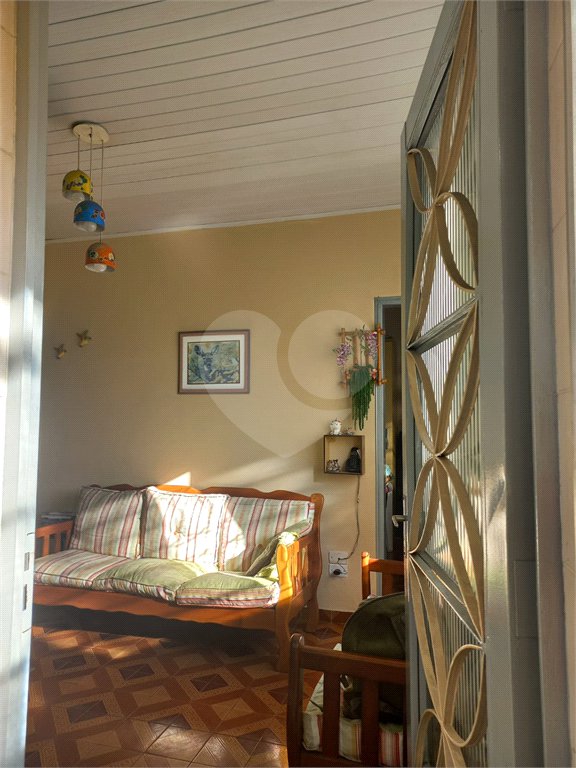 Casa à venda com 3 quartos, sendo 1 suíte, em Vila Nivi, São Paulo, SP