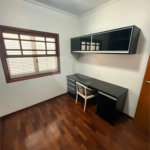 Casa à venda com 4 quartos, sendo 2 suítes,  no condomínio Arujá 5, Arujá - SP