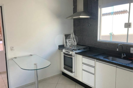 Sobrado à venda com 3 quartos, sendo 1 suíte, em Jardim Nathalie, Mogi das Cruzes, SP