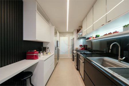 Apartamento à venda ou para alugar com 2 suítes em Jardim Paulistano, São Paulo, SP