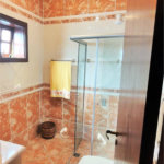 Casa à venda com 5 suítes no condomínio Estância Marambaia, Vinhedo - SP