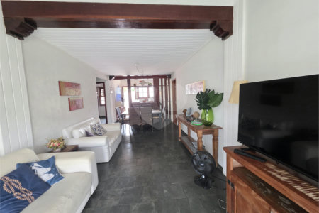 Casa em condomínio à venda com 4 suítes em Praia Rasa, Armação dos Búzios, RJ