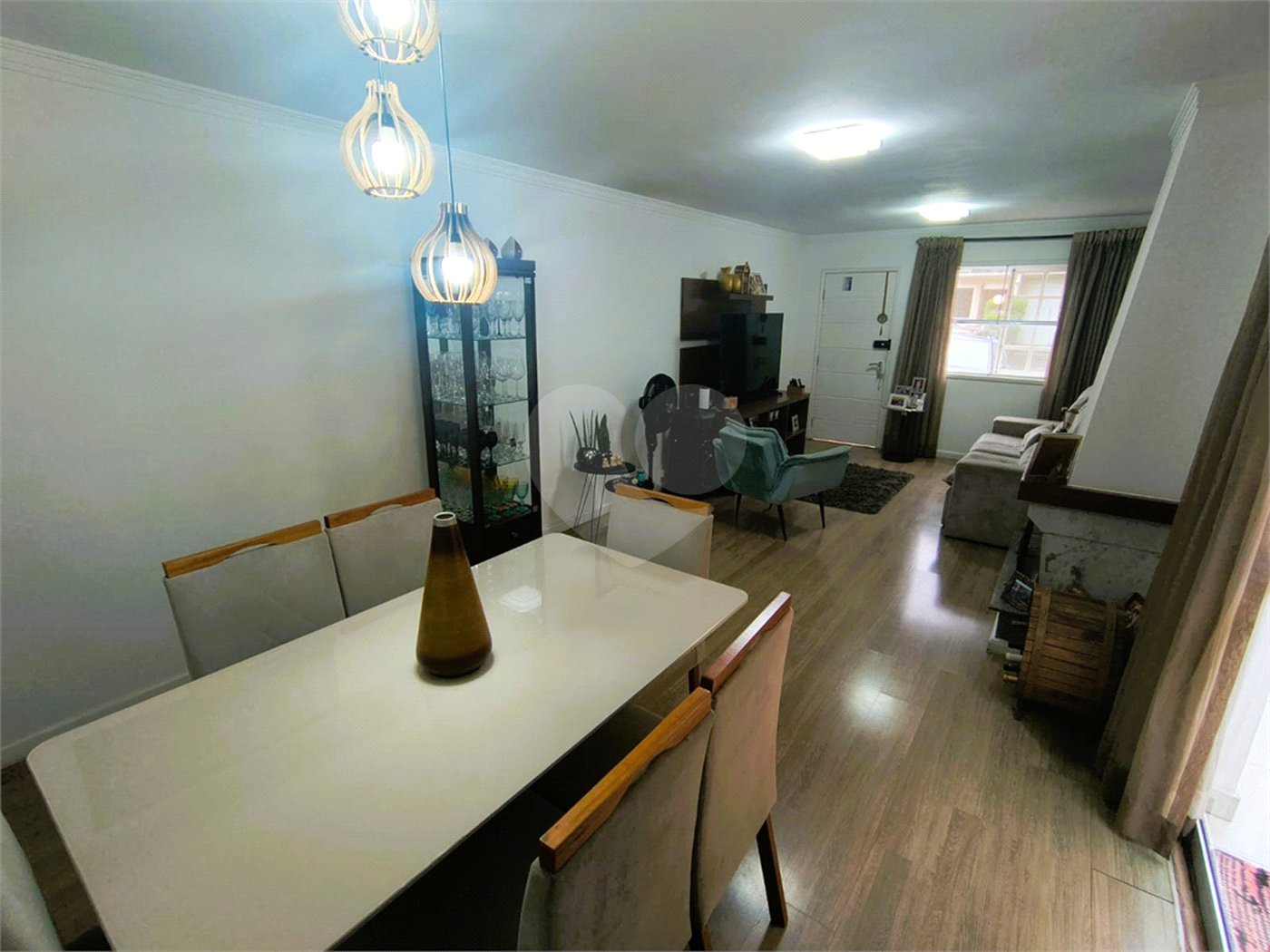Casa à venda com 3 quartos, sendo 1 suíte, no condomínio Vila Panamericana, São Paulo - SP