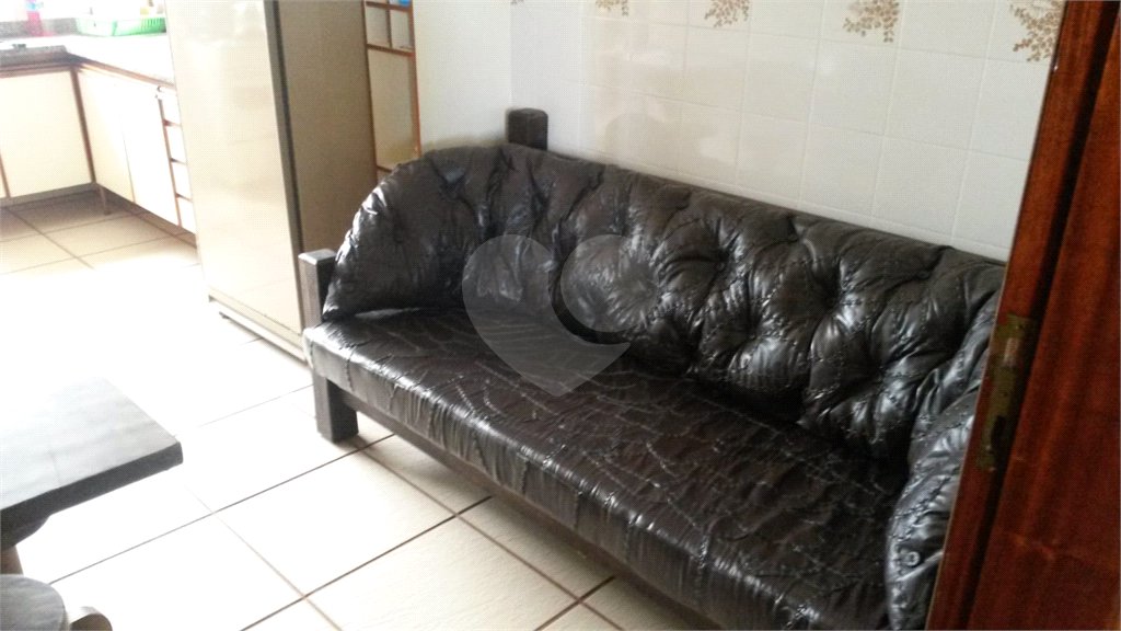 Apartamento à venda com 3 quartos, sendo 1 suíte, em Jardim Enseada, Guarujá, SP