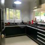 Casa à venda com 3 quartos, sendo 1 suíte, no condomínio Residencial Ponderosa, São Roque - SP