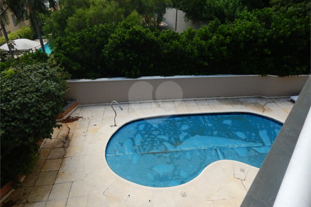 Casa à venda com 3 quartos, sendo 1 suíte, no condomínio Alpes de Vinhedo, Vinhedo - SP