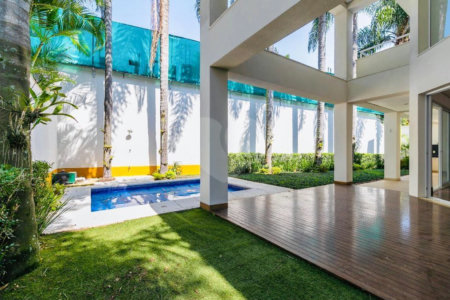 Casa à venda com 4 suítes no condomínio Vila Alba, São Paulo - SP