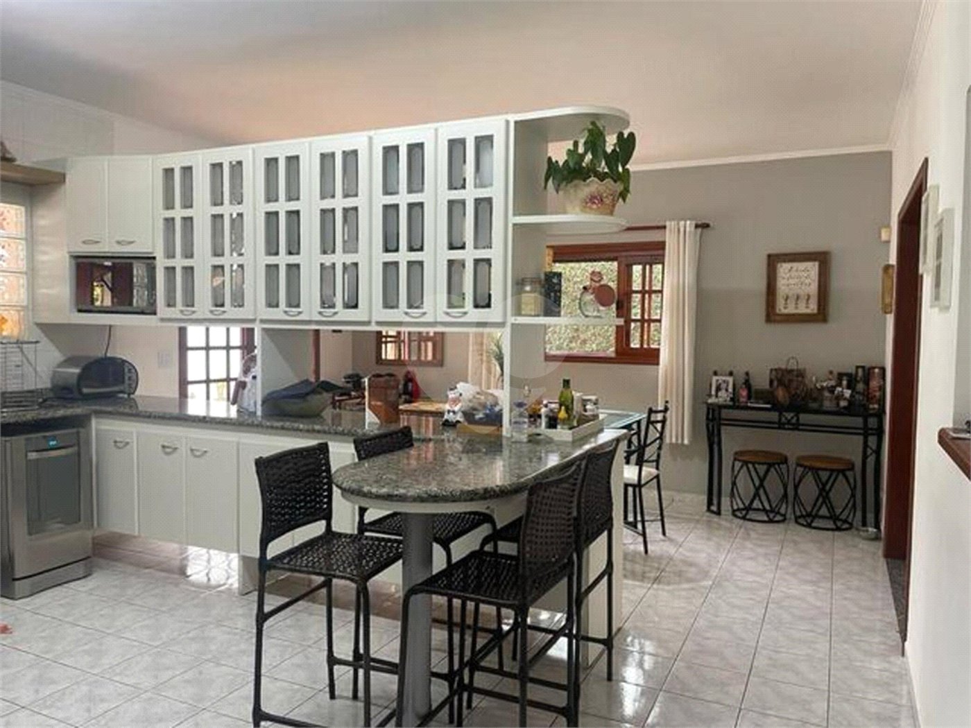 Casa à venda com 3 quartos, sendo 1 suíte, no condomínio Clube de Campo Mairiporã, Mairiporã - SP