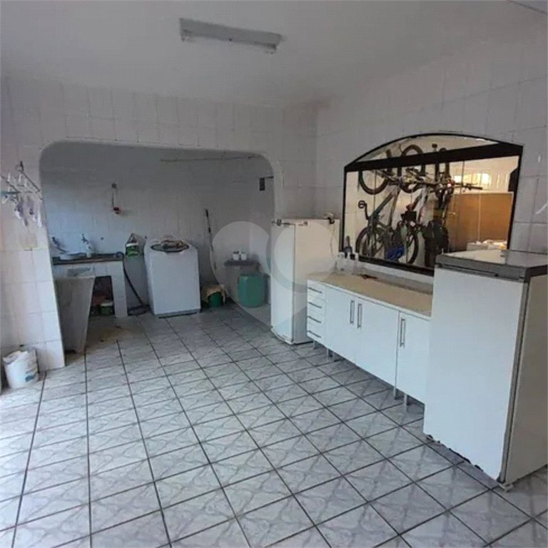 Sobrado à venda com 4 quartos, sendo 1 suíte, em Jardim Pinheiros, São Paulo, SP